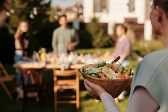 Five Tips for Making Life a Picnic This Spring