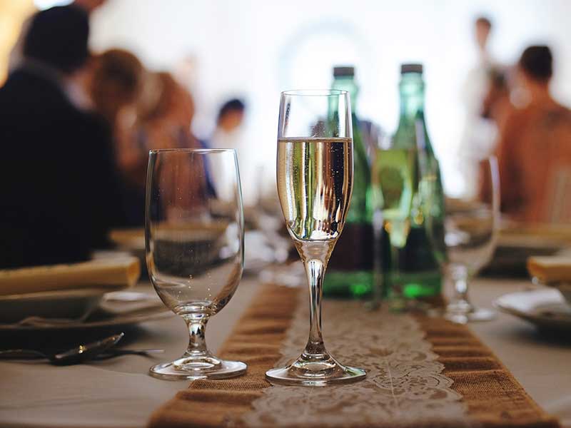 10 Tips for Hosting an AWESOME Holiday Office Party