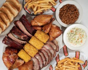 Five Easy Ways to Make the Holidays Memorable with Woody’s Bar-B-Q